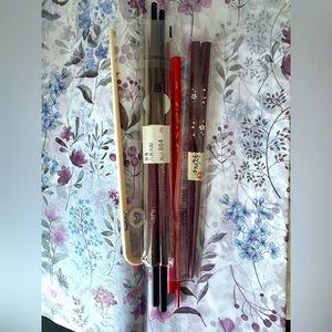 4 Japanese Chopsticks – Brand New with Beautiful Designs!​
